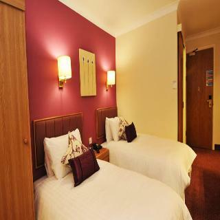 Hotel Supreme Inns