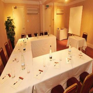Hotel Supreme Inns