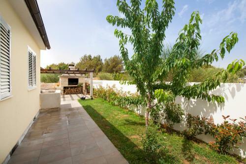 Villa House Divna