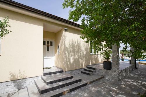 Villa House Divna