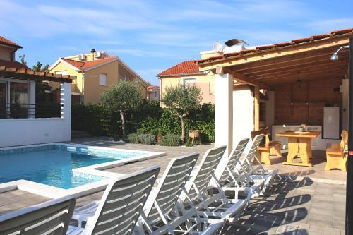 Apartments Luka I Toni