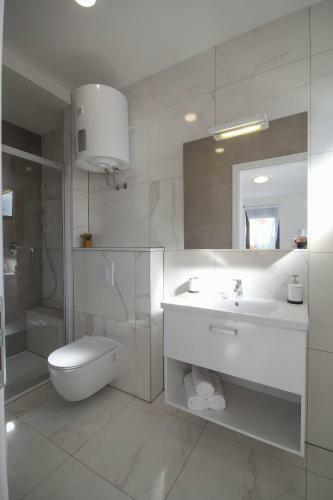 Villa Essenza Vita 650 Meters From The Beach