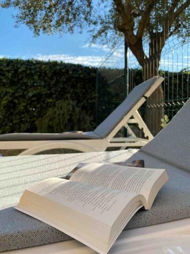 Apartamento Sea La Vie Holiday Home With Pool