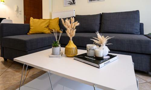 Yellow Fresh Apartment-city Center