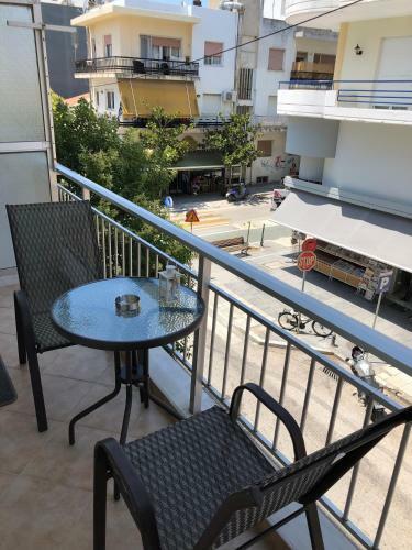 Yellow Fresh Apartment-city Center