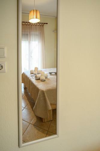 Yellow Fresh Apartment-city Center