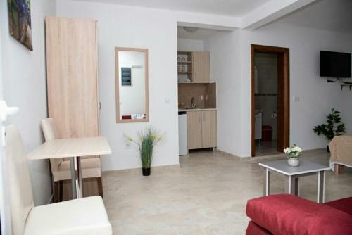 Apartments Nino Skadar Lake