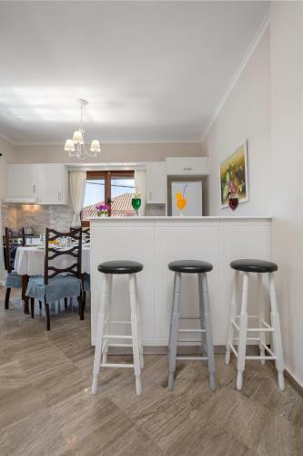 Apartamento Elena Hara
