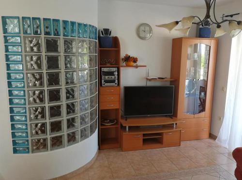Apartments With Wifi Vrsar, Porec - 17473