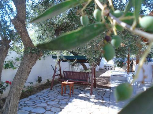 Leros Eleonas Apartments