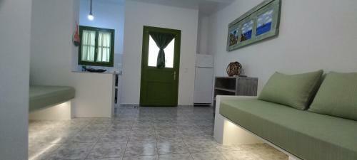 Leros Eleonas Apartments