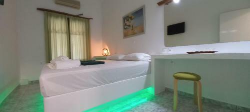 Leros Eleonas Apartments