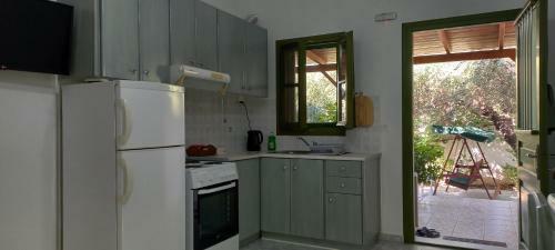 Leros Eleonas Apartments