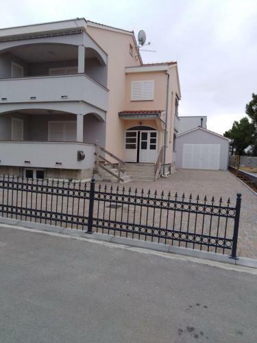 Apartmani Jadranka Vrsi Mulo