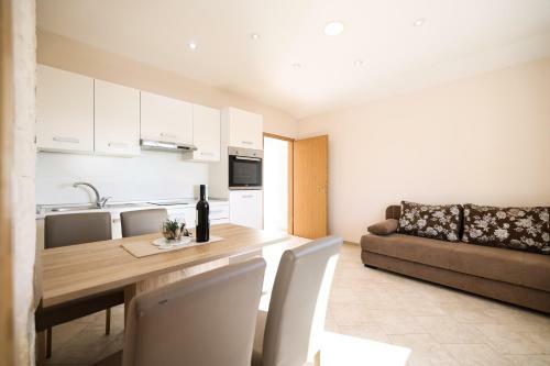 Apartments Anka