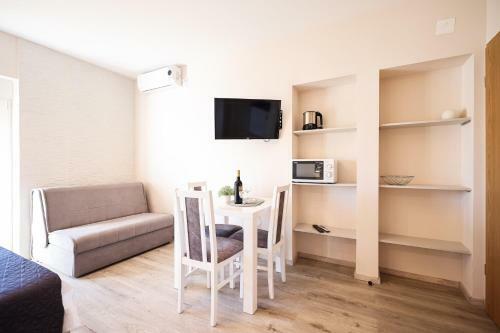 Apartments Anka