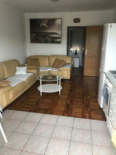 Apartamentos Vrsi, Sunny House For 10