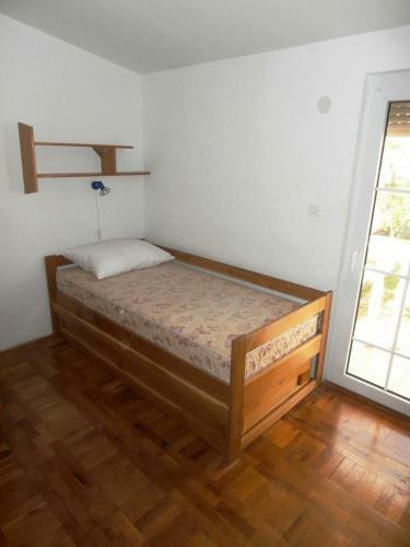 Apartamentos Vrsi, Sunny House For 10