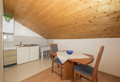 Apartments Lenka