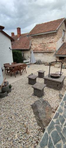 Pet?fi 17 Vend�gh�z Badacsonytomaj