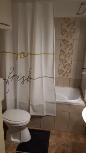 Centrum- Apartmanok, Apartman Baja