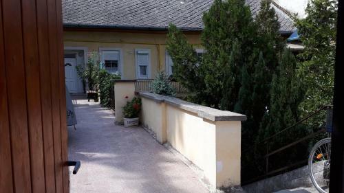 Centrum- Apartmanok, Apartman Baja