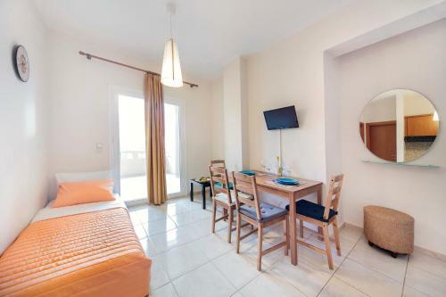 Omega Comfy Apartments Almyrida