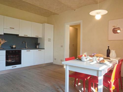 Modern Apartment In Agliana With Shared Garden