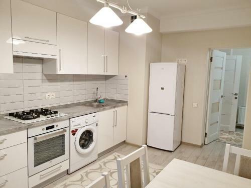 Center Apartment On Albisoara Street