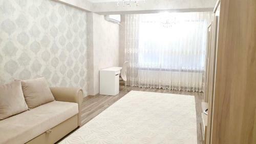 Center Apartment On Albisoara Street
