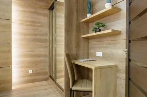 Apartamento City Center. Panoramic Windows. Fireplace.