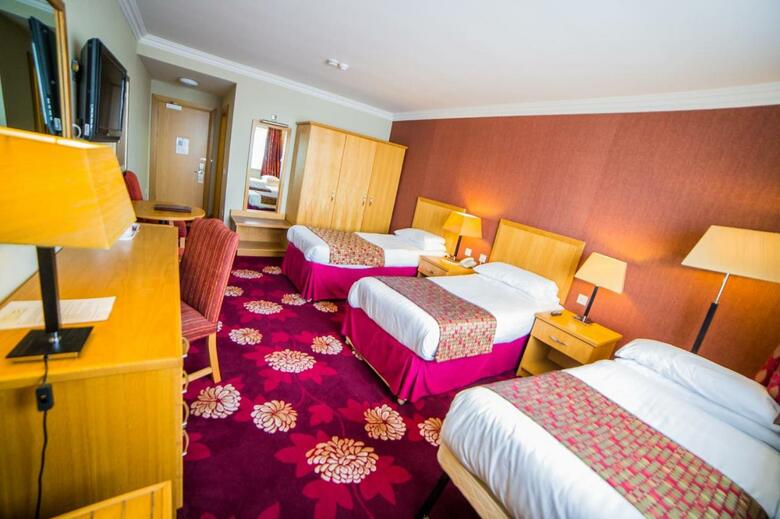 Curran Court Hotel