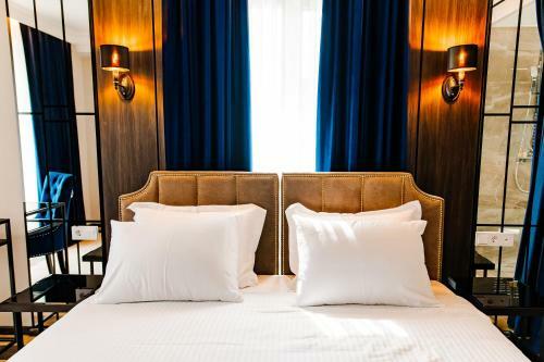 Lion's Hotel