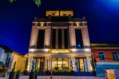 Lion's Hotel