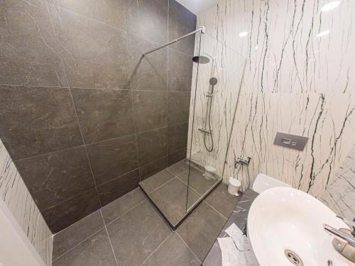 Avenue Boutique Apartments 2