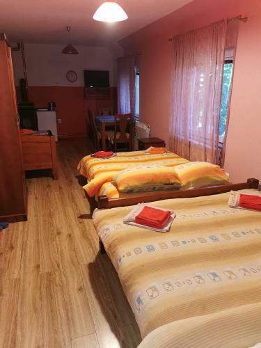 Apartmani Razvr?je