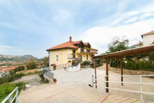 B&B Kebont�