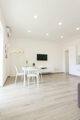 Four White Apartments