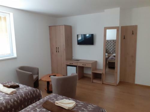Hostal Vila Nadjinski