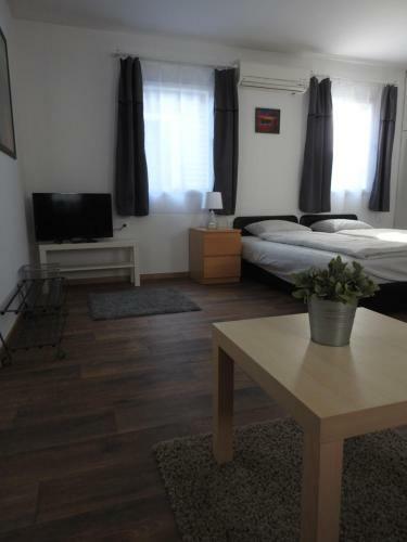 Akali Studio Apartments