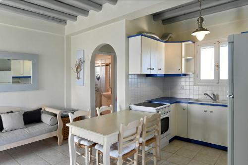 Nava Devine Water Front House In Ambelas