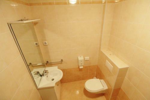 Hostal Villa Lion Zambratija
