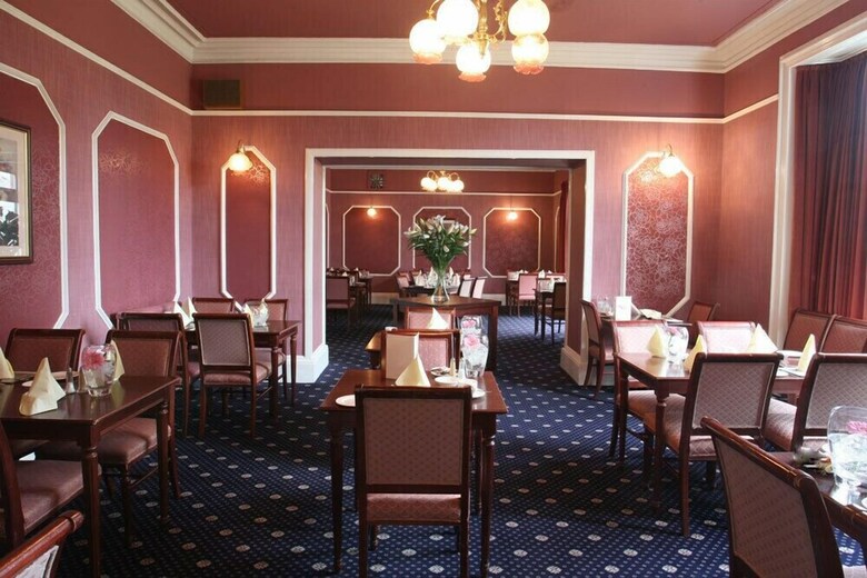 Sunninghill Hotel
