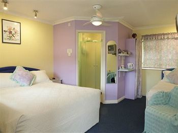 Hostal Little Bullocks Farm
