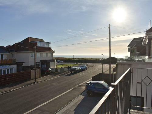 Pinecliffe Avenue