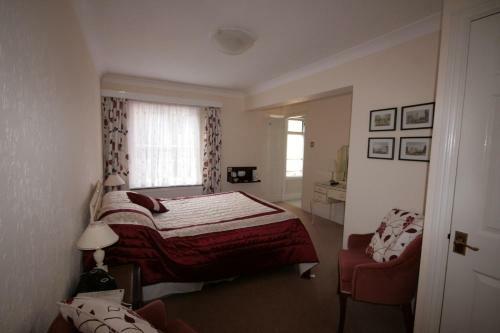 Tyrrells Ford Hotel