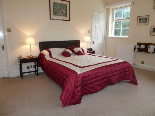 Tyrrells Ford Hotel