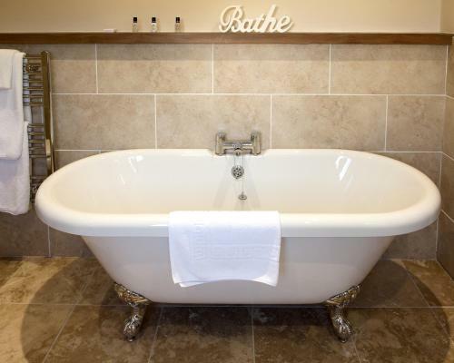 Gwesty'r Emlyn Hotel