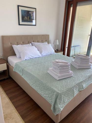 Bitcoin And Ethereum Deluxe Apartments