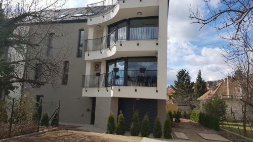 Apartamento Kriszta Residence